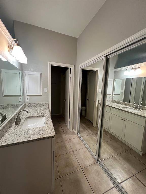 1001 Stableway Lane, Bedford, TX 76022