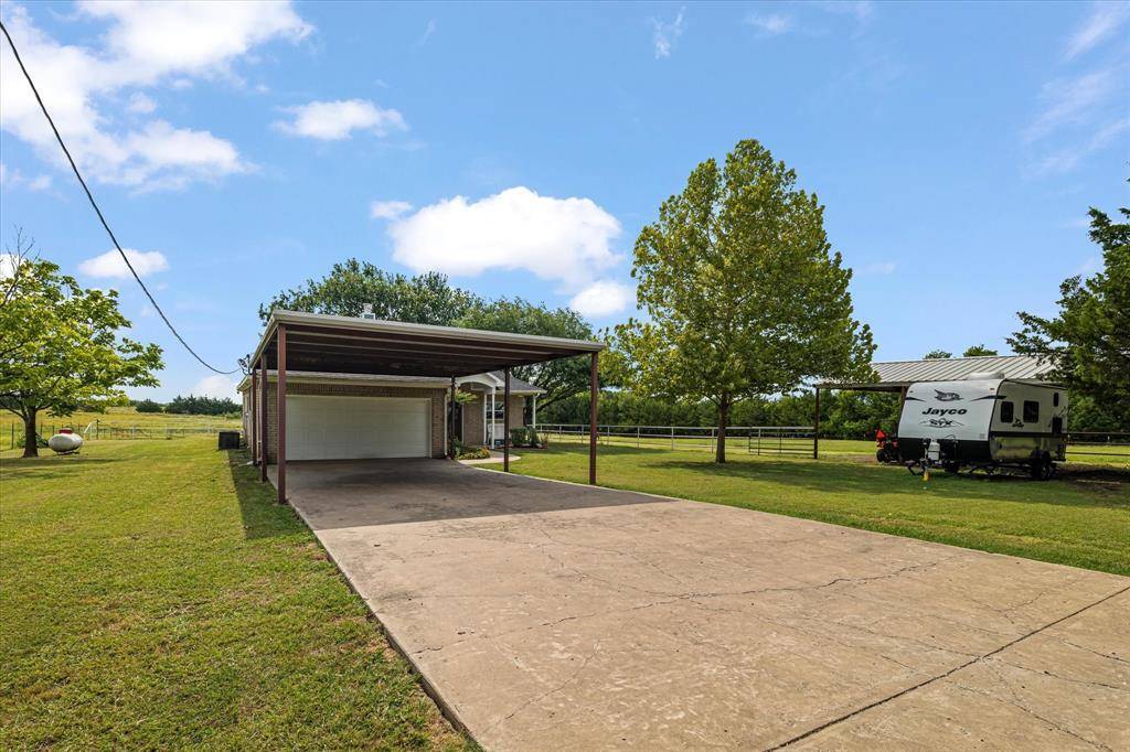1172 County Road 3710, Leonard, TX 75452