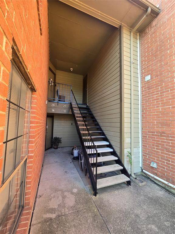 5909 Lake Hubbard Parkway #215, Garland, TX 75043