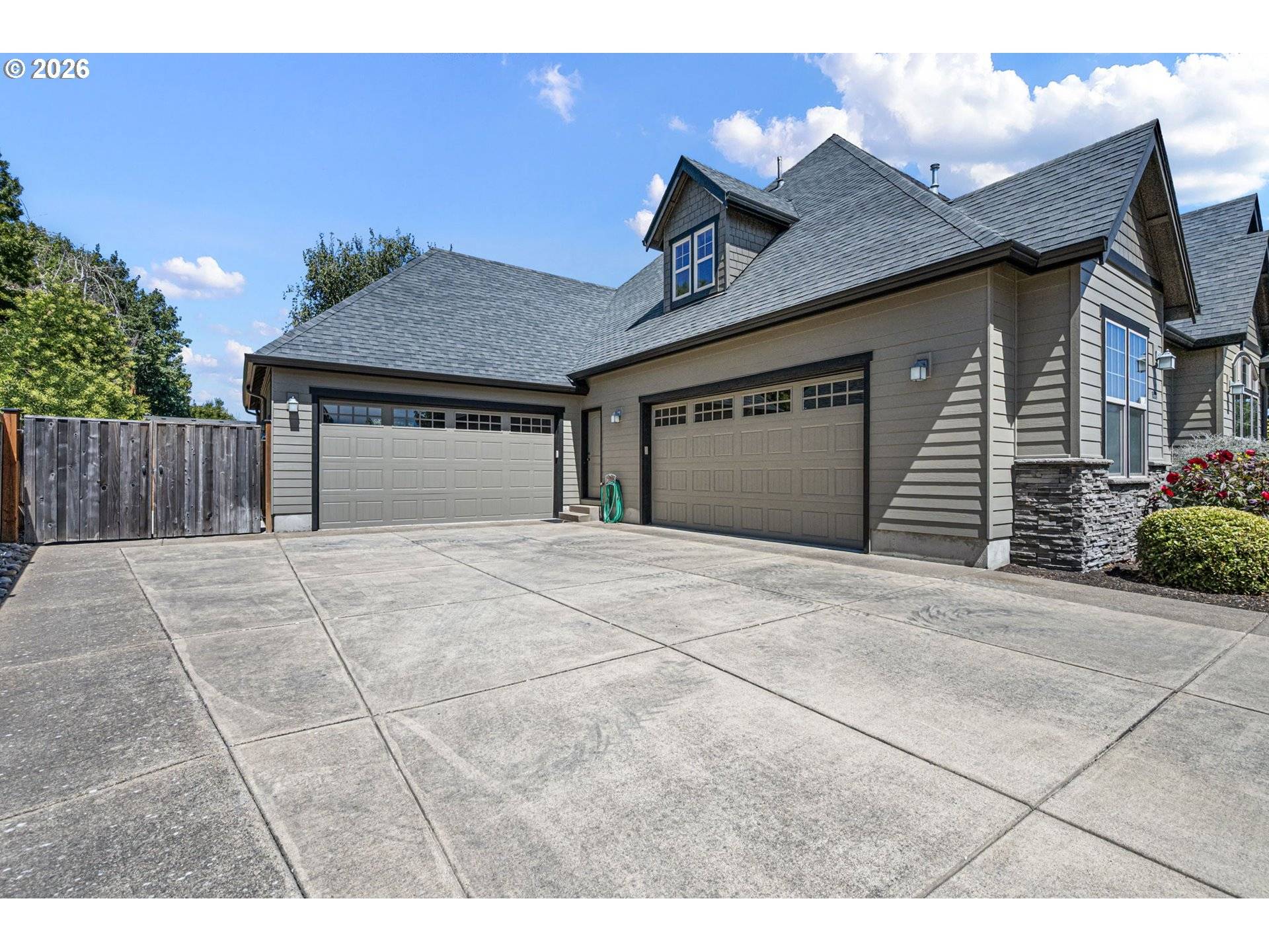 1588 W 12TH AVE, Junction City, OR 97448