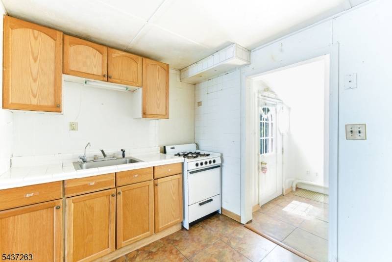 54 Summit Dr, Wantage Twp., NJ 07461
