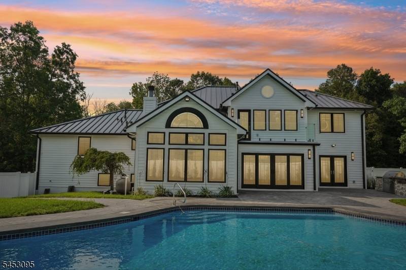 496 White Oak Ridge Rd, Millburn Twp., NJ 07078