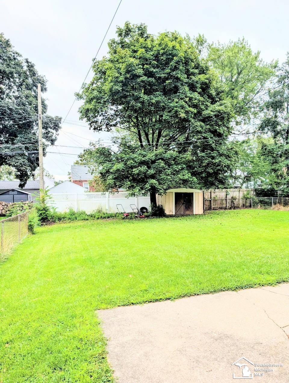 510 Maywood AVE, Monroe, MI 48162