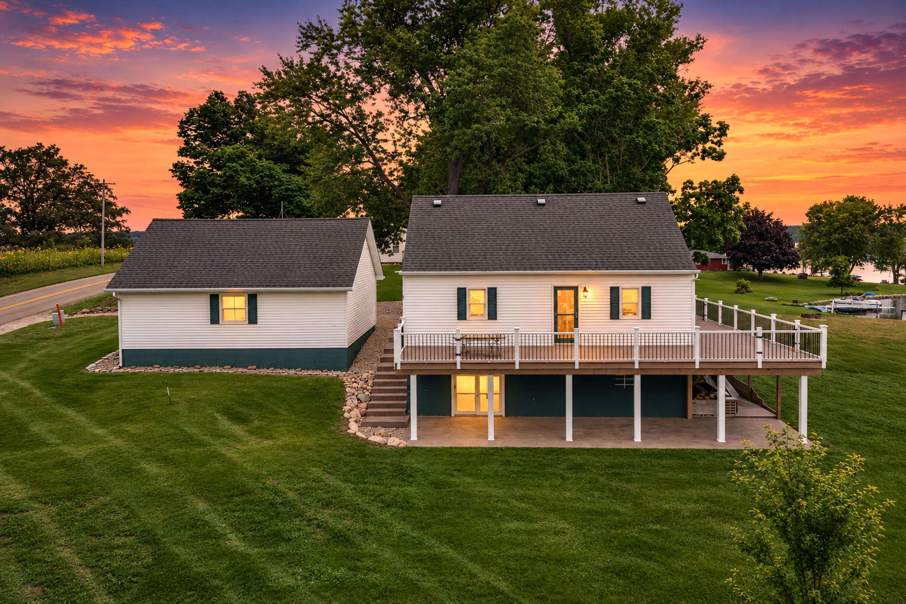 2131 Sampson RD, Amboy Twp West, MI 49232