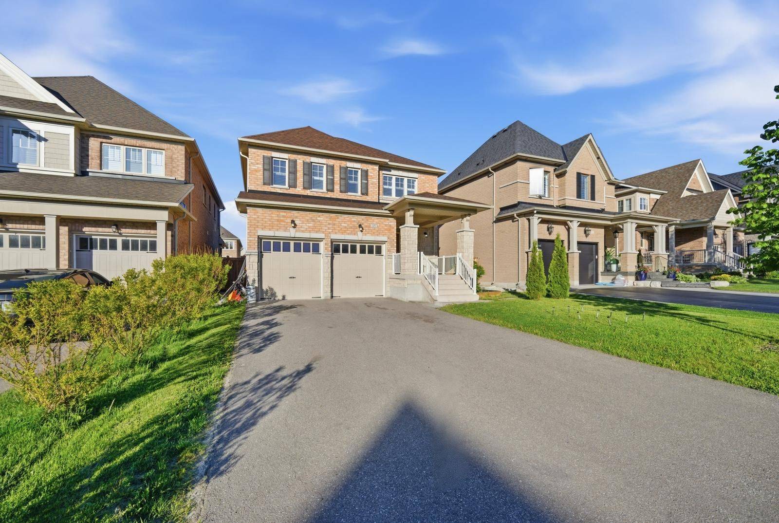 15 Gould CRES, New Tecumseth, ON L0G 1A0