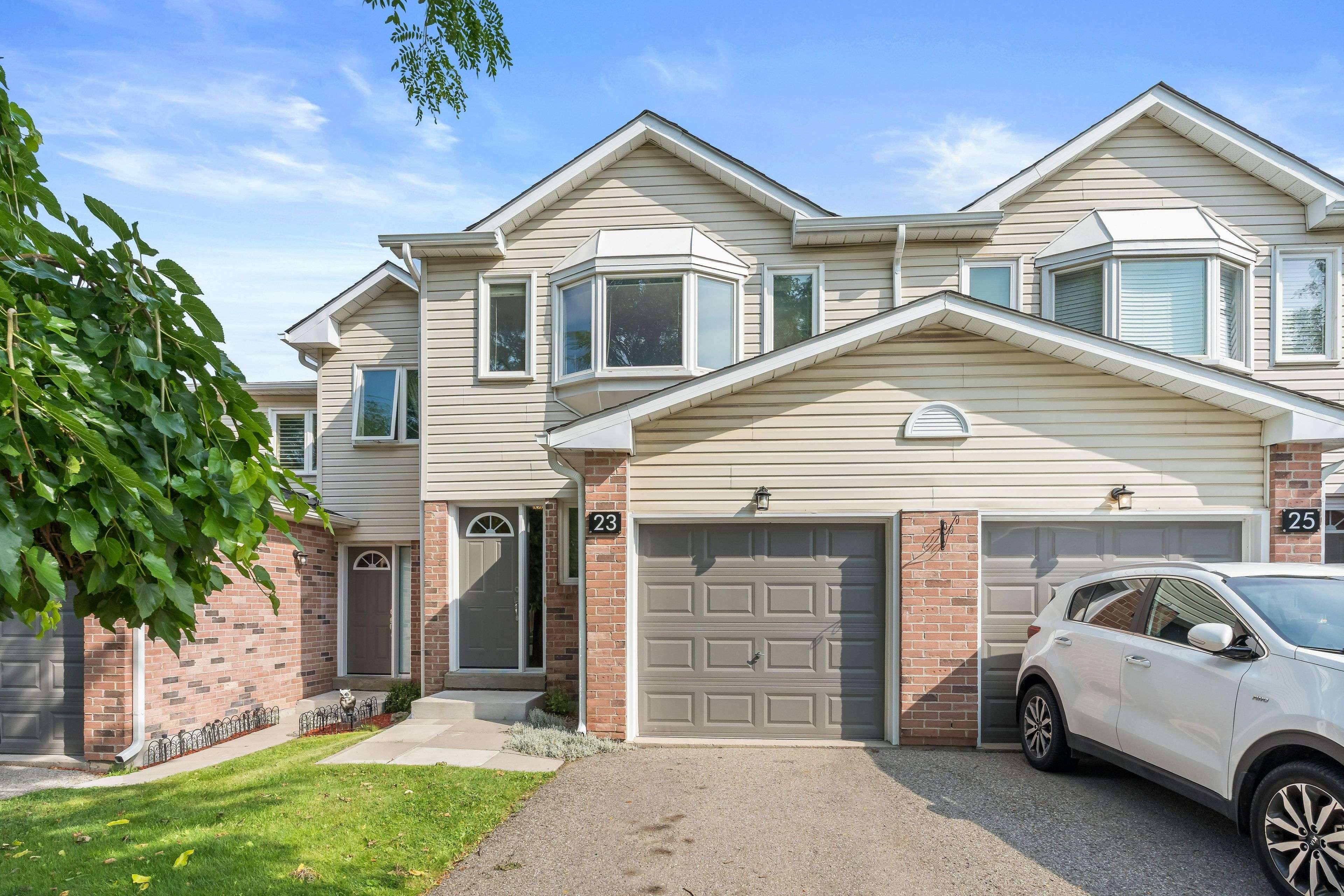 23 Stewart Maclaren RD, Halton Hills, ON L7G 5L8