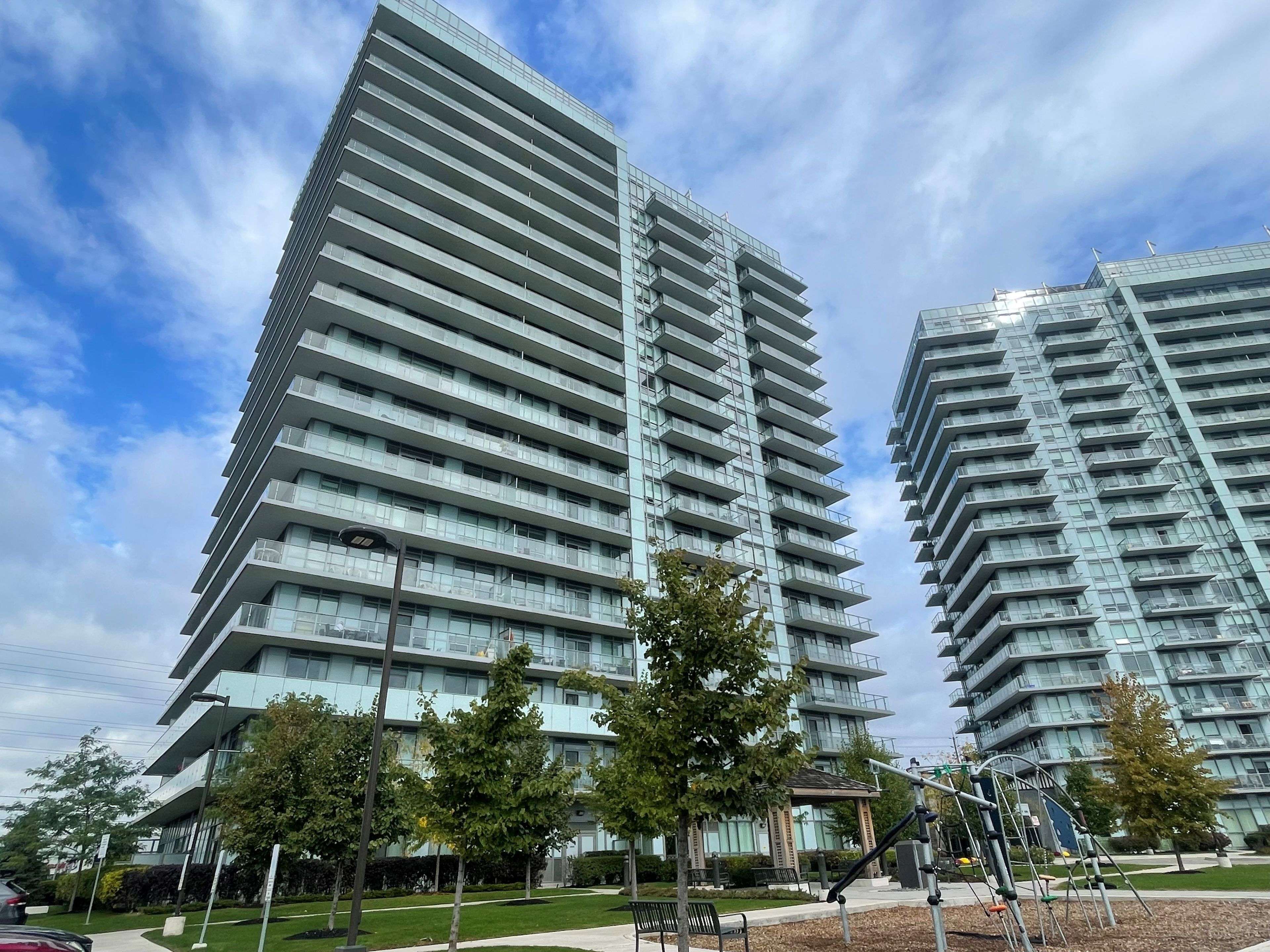 4677 Glen Erin DR #1801, Mississauga, ON L5M 2E3