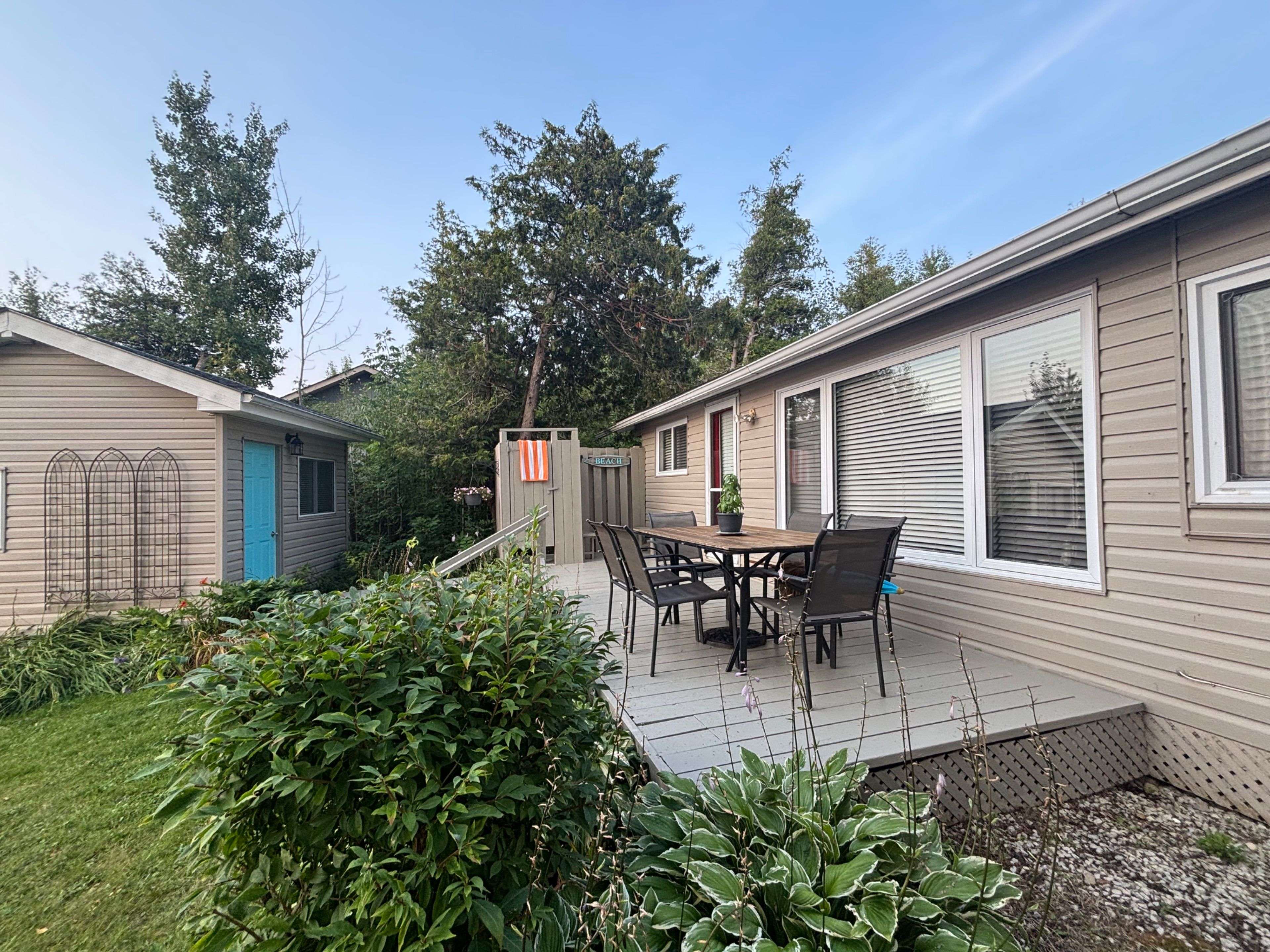 537 BRUCE ROAD 13 RD, Native Leased Lands, ON N0H 2L0