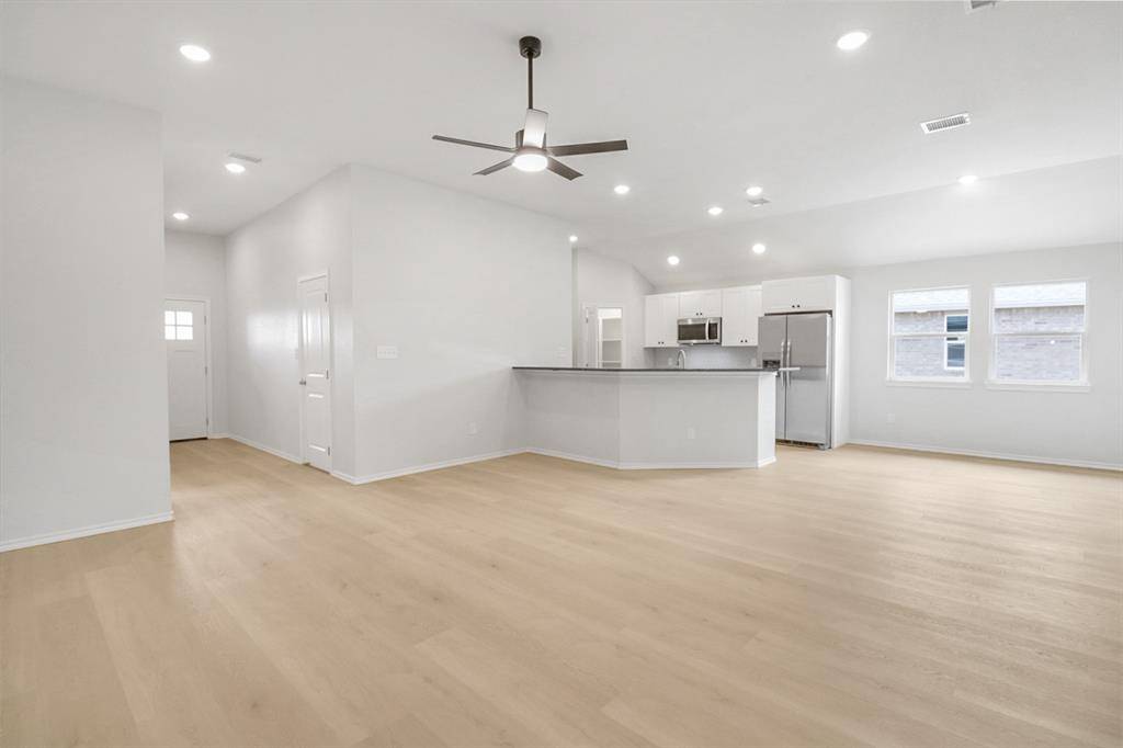 812 Bella Boulevard, Coleman, TX 76834
