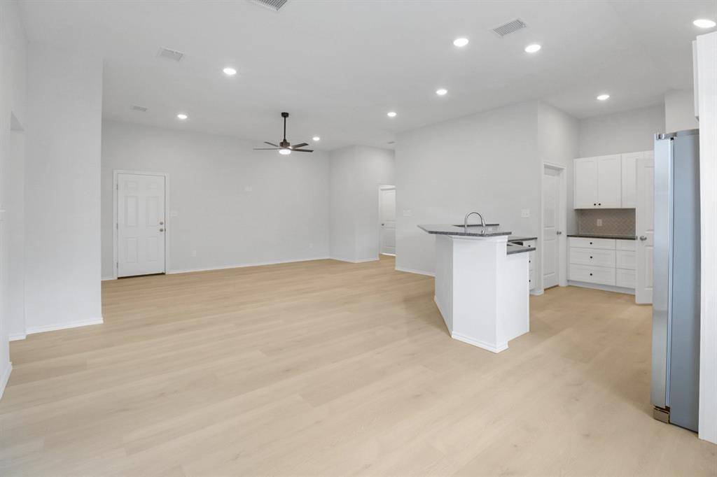 812 Bella Boulevard, Coleman, TX 76834