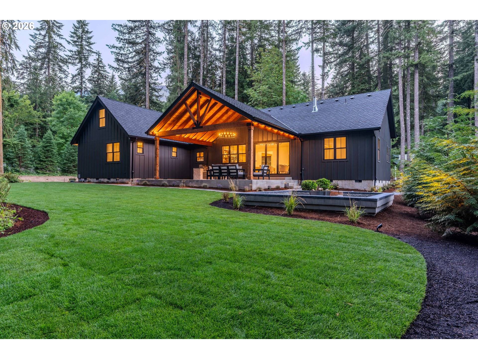 21054 E Country Club RD, Brightwood, OR 97011
