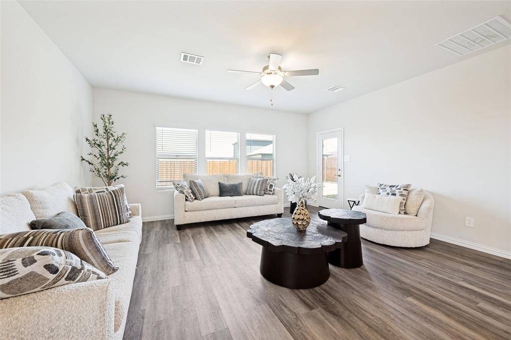2708 Lopice Lane, Fort Worth, TX 76179