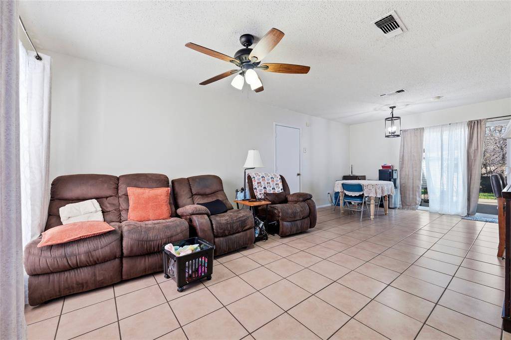 715 Sun Valley Drive, Duncanville, TX 75116