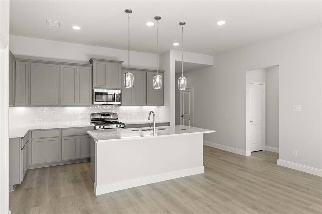 17204 Oxborough Drive, Fort Worth, TX 76247