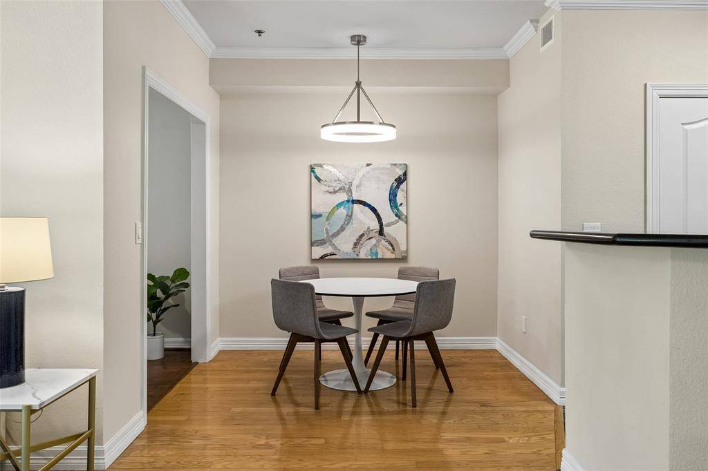3400 Welborn Street #320, Dallas, TX 75219