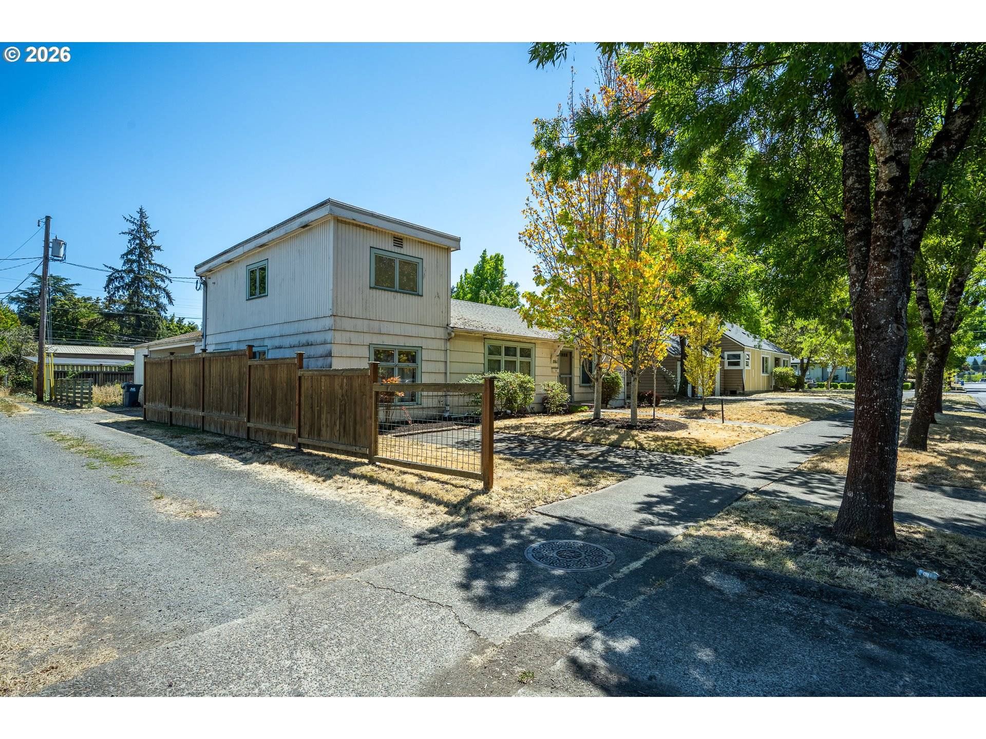 2161 HILYARD ST, Eugene, OR 97405