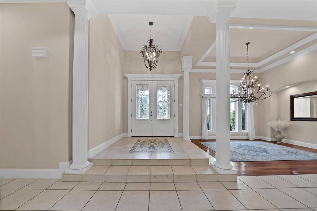 6204 Toscana Circle, Fort Worth, TX 76140