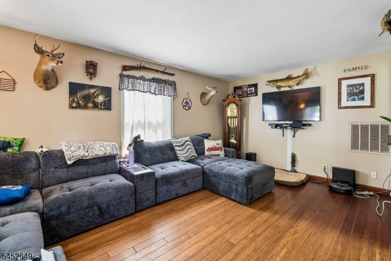 2 Elizabeth Pl, Denville Twp., NJ 07834