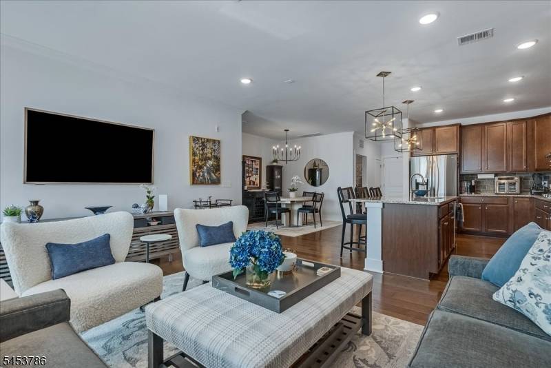 3 Vanderbilt Blvd #209, Florham Park Boro, NJ 07932