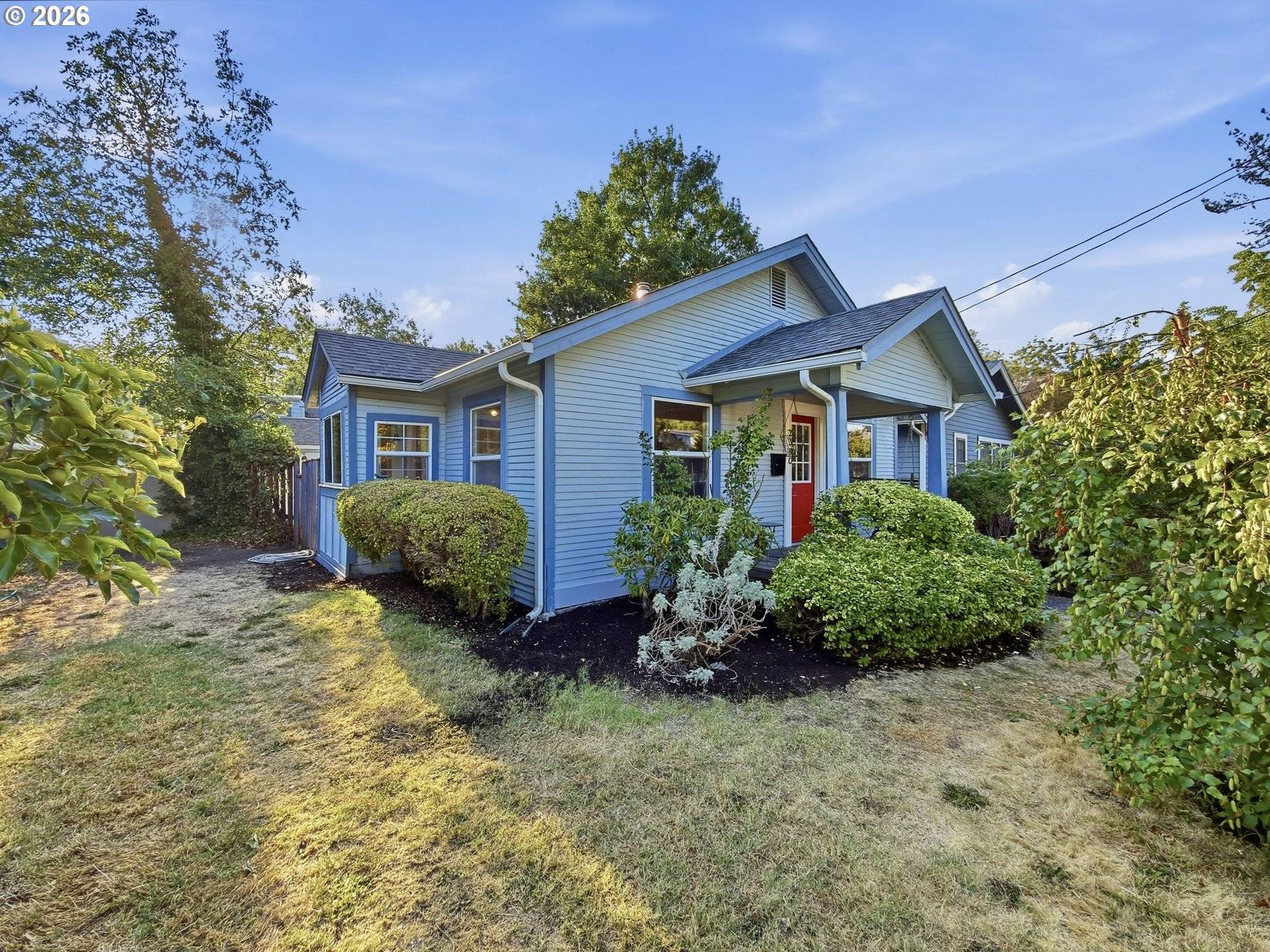 2380 Emerald ST, Eugene, OR 97403