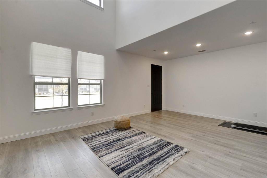 7031 Cedar Creek Drive, Grand Prairie, TX 75054