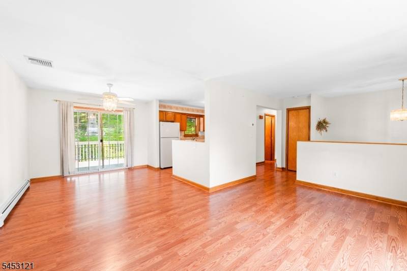65 Prospect Point Rd, Jefferson Twp., NJ 07849