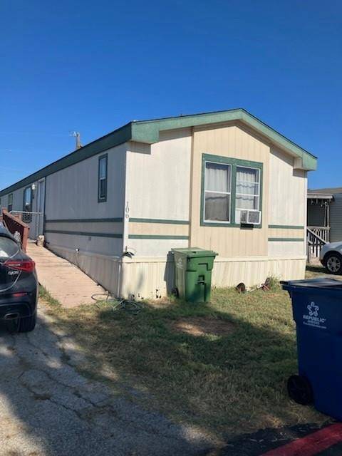 106 Preston Drive, Sanger, TX 76266
