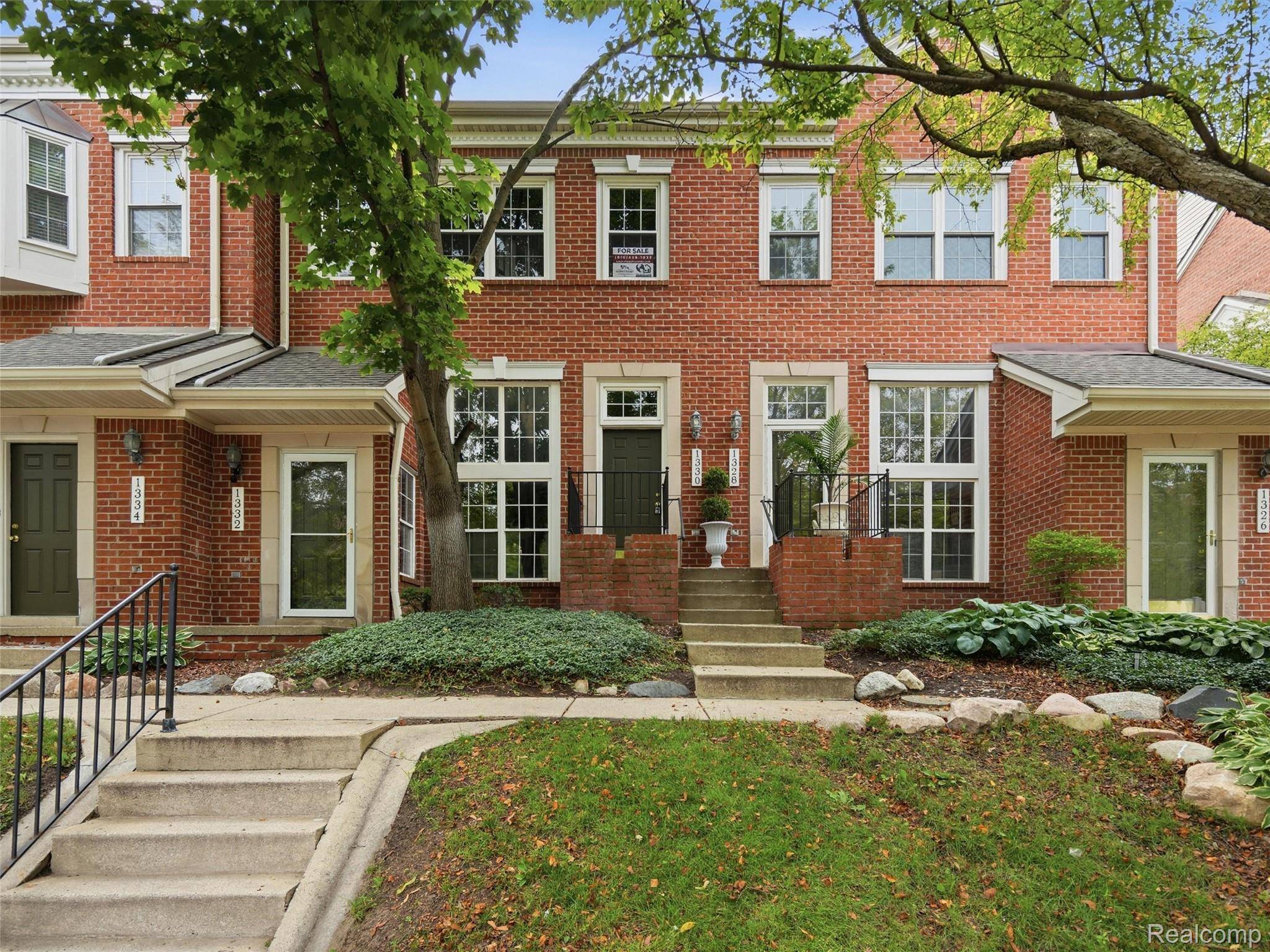 1330 S Main ST, Royal Oak, MI 48067