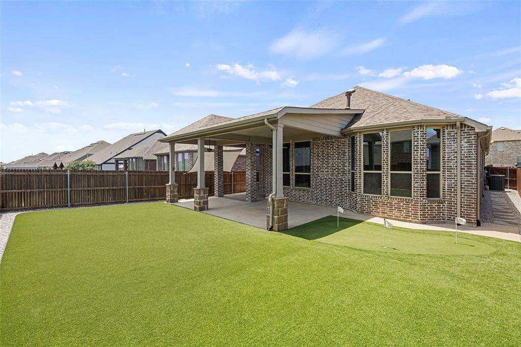 4034 Lagoon Place, Royse City, TX 75189