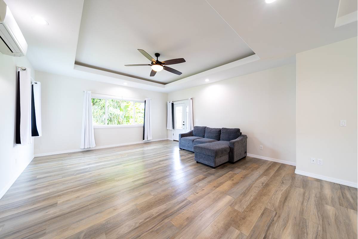 1673 KAUMANA DR, Hilo, HI 96720