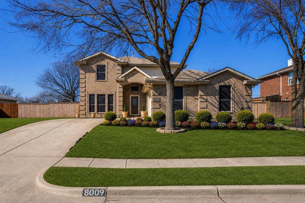 8009 Trophy Court, Rowlett, TX 75089