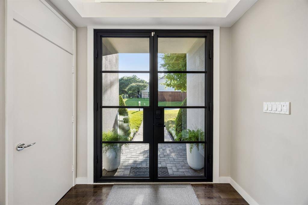 7030 Blackwood Drive, Dallas, TX 75231