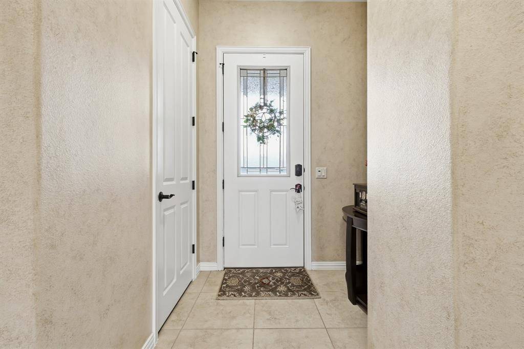 11508 Southerland Drive, Denton, TX 76207