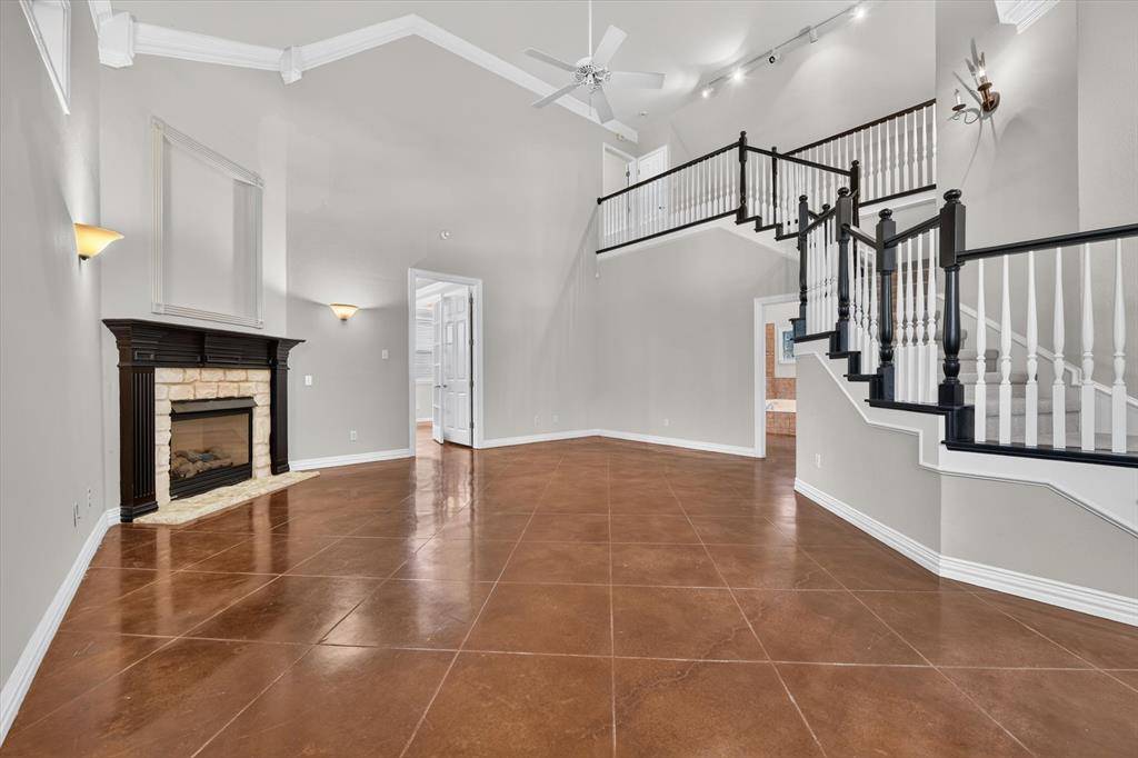 5027 Pershing Avenue, Fort Worth, TX 76107