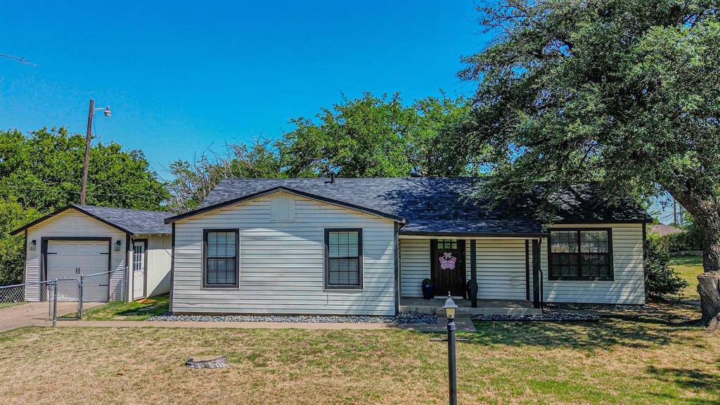 1813 Clear Lake Road, Weatherford, TX 76086