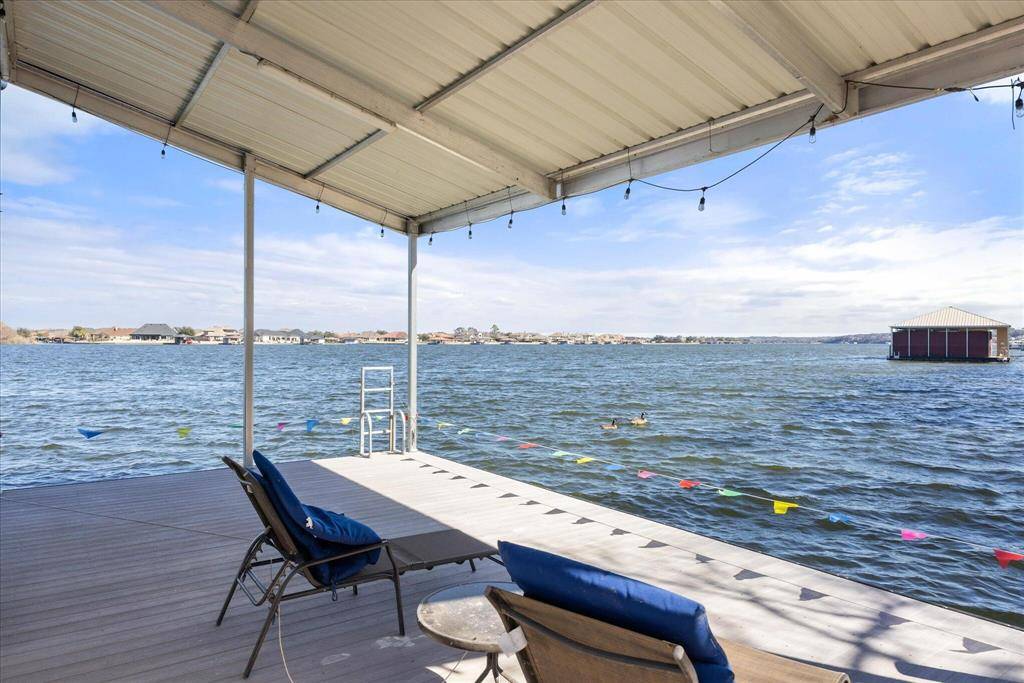 623 S Harbor Court, Granbury, TX 76048