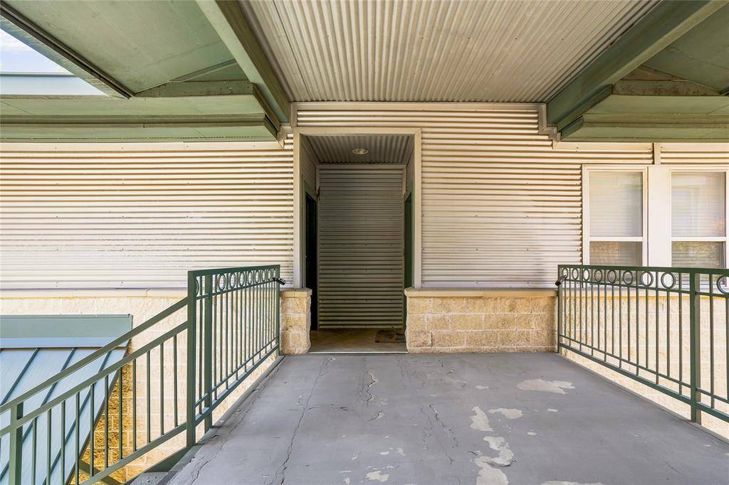 1617 W Oleander Street #225, Fort Worth, TX 76104