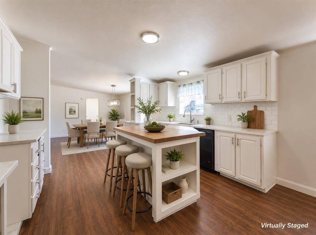 18327 Gholson Road, Waco, TX 76705