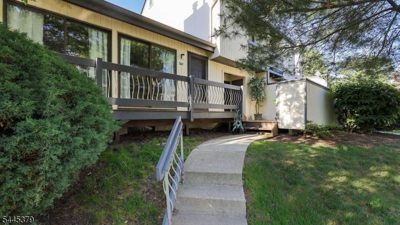 288 Crabtree Ct, Bernards Twp., NJ 07920