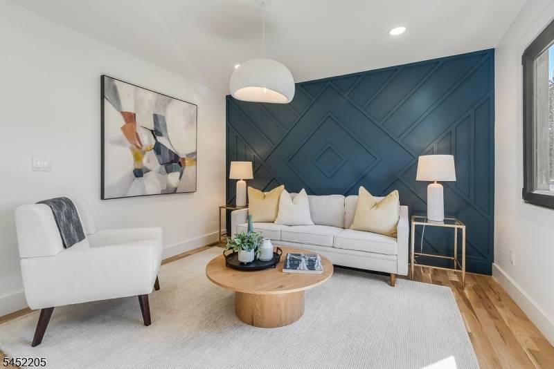 17-19 Berdan Ave, Fair Lawn Boro, NJ 07410