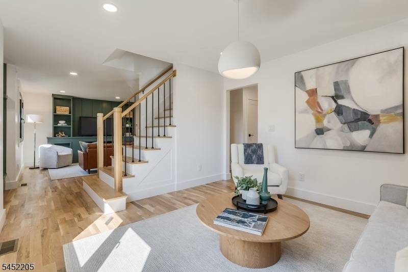 17-19 Berdan Ave, Fair Lawn Boro, NJ 07410