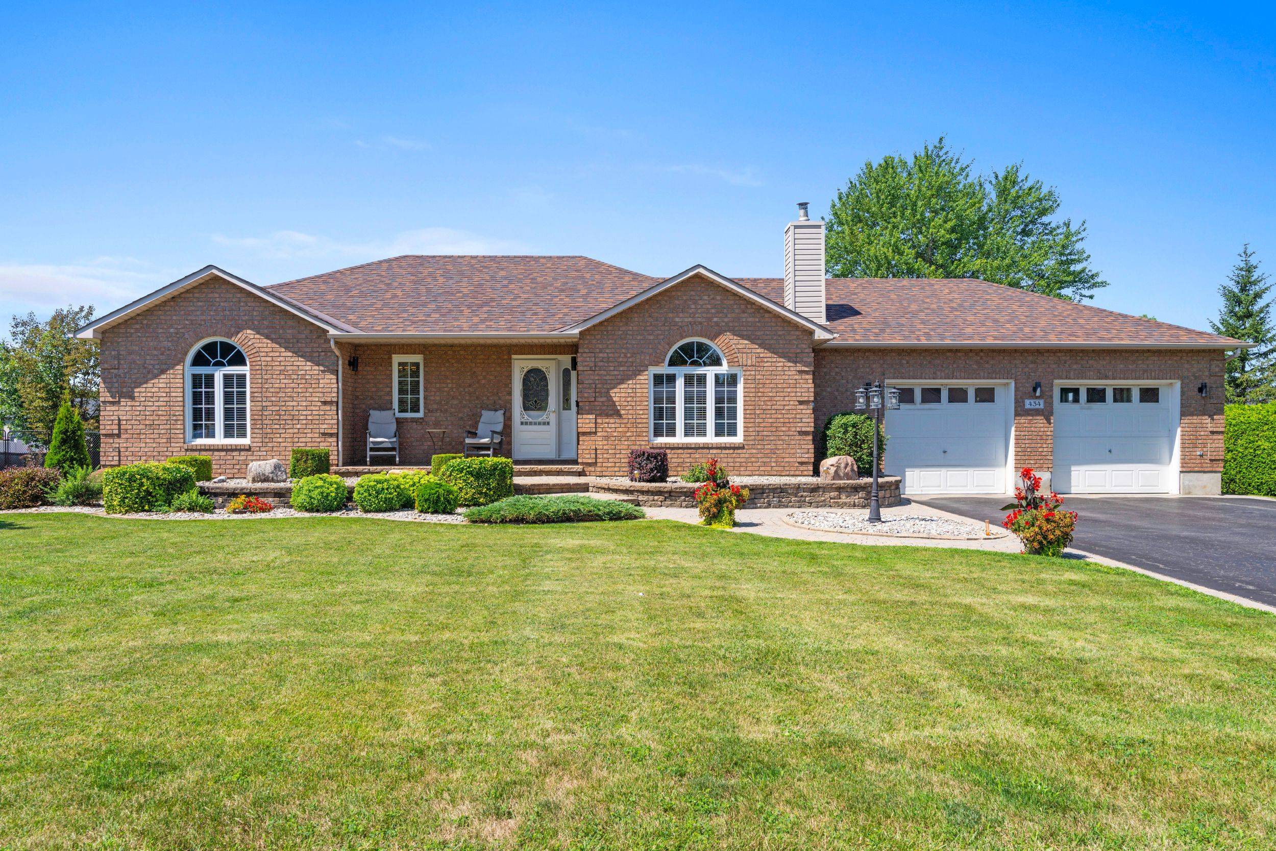 434 Queen ST, North Dundas, ON K0C 2K0