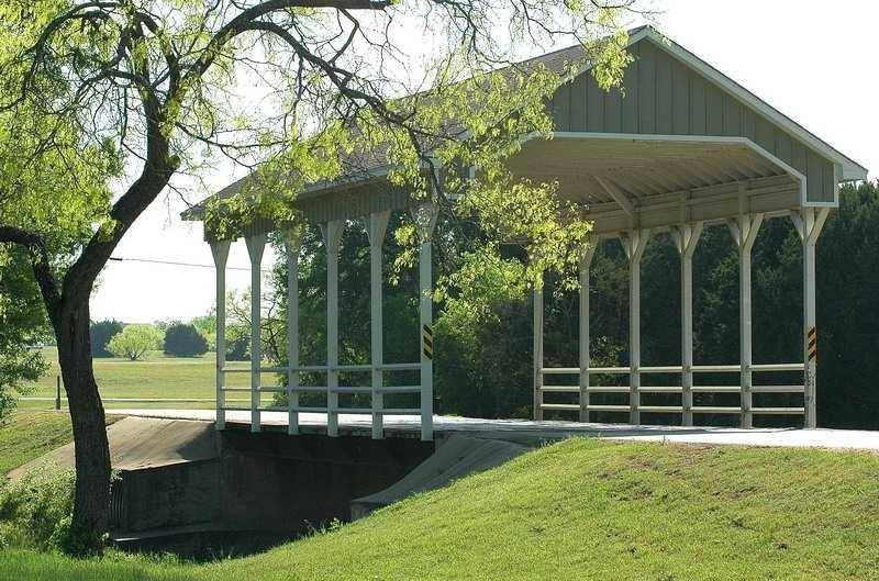 5043 Horseshoe Drive, Whitney, TX 76692