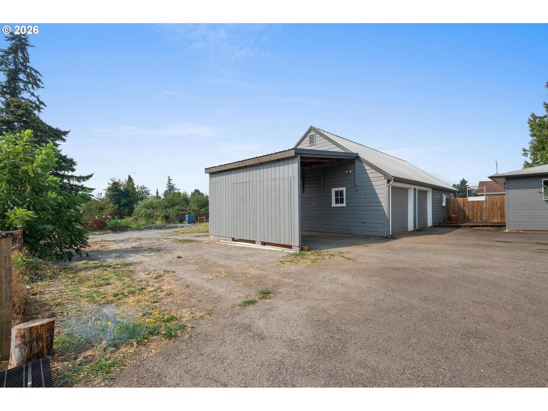 118 WARNER MILNE RD, Oregon City, OR 97045