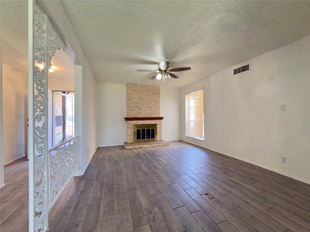 6032 Westridge Lane #201, Fort Worth, TX 76116