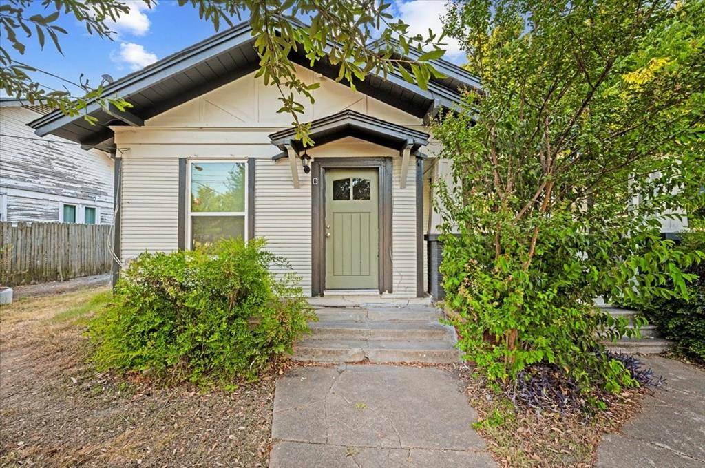 711 Brown Street #B, Waxahachie, TX 75165