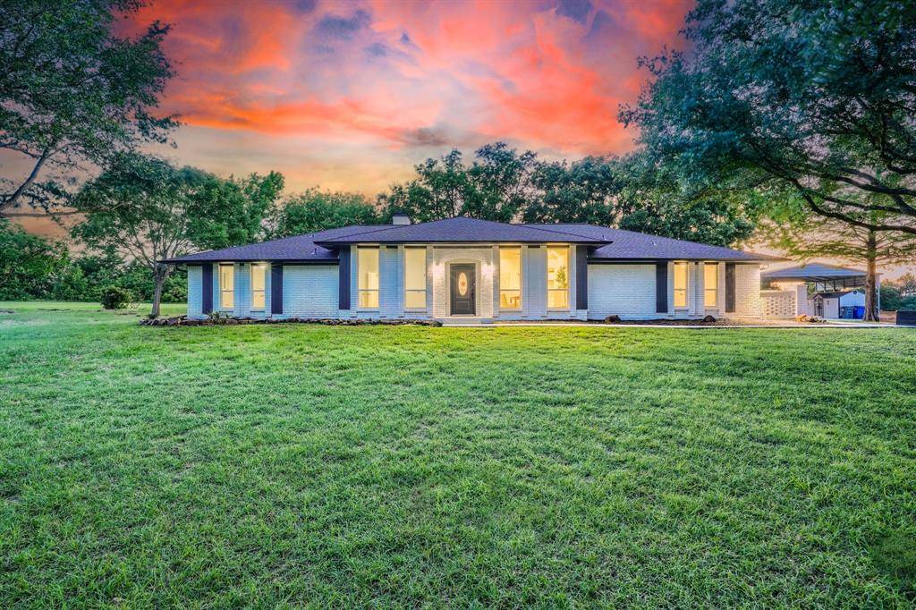 931 Meadow Drive, Rockwall, TX 75032