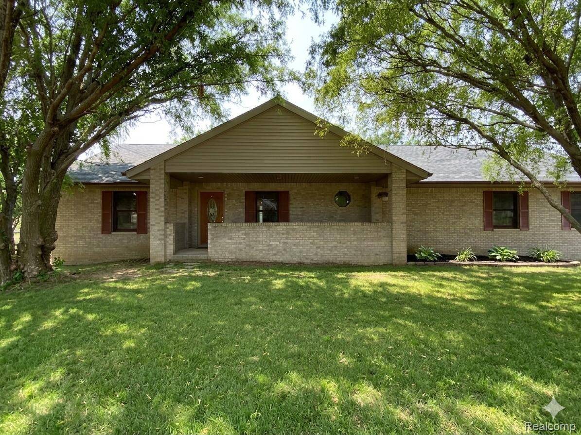 7715 Hidden Knoll CT, Conway Township, MI 48418