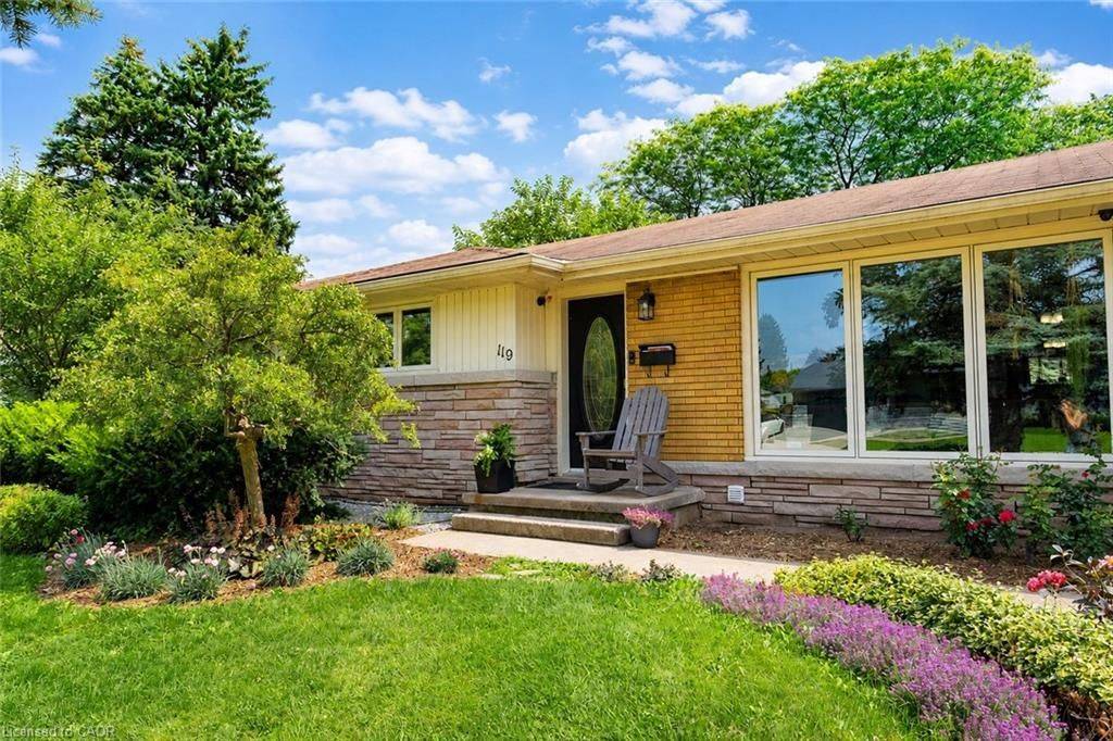 119 Seneca DR, Hamilton, ON L9G 3B7