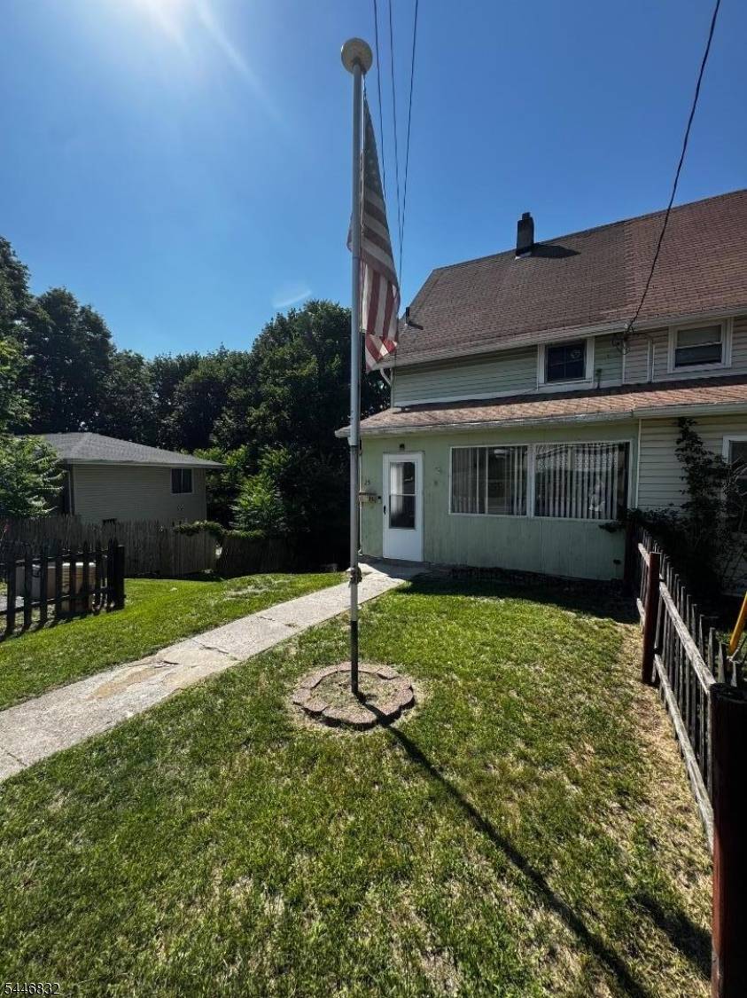 25 Sterling St, Franklin Boro, NJ 07416